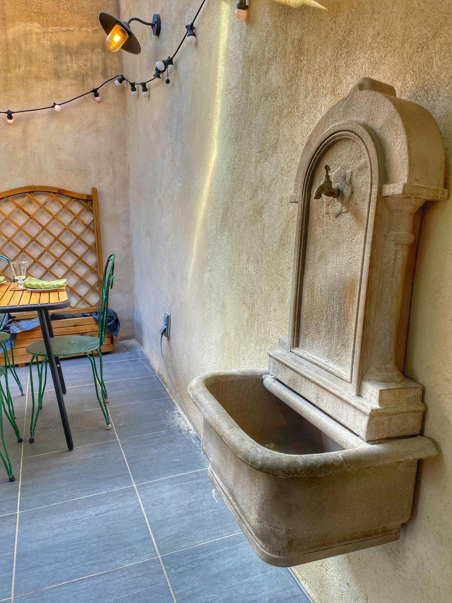 Le Petit Delphia Apartman Apt Kültér fotó