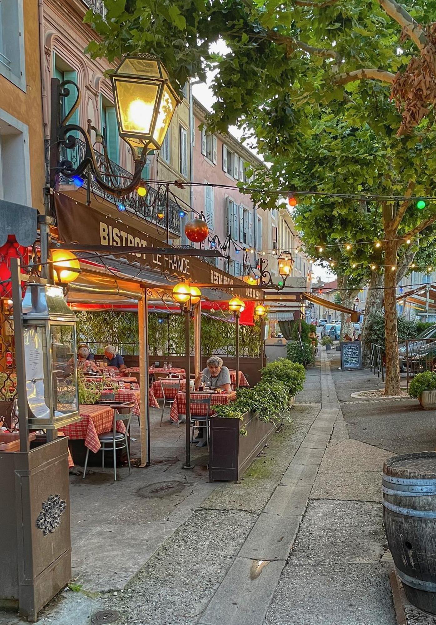Le Petit Delphia Apartman Apt Kültér fotó
